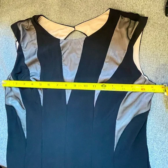 R&M Richards Evening Gown - Picture 7 of 13